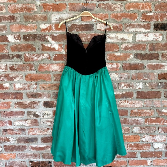 Vintage‎ 80s Gunne Sax Green Satin Black Velvet Bow Cocktail Dress Size 11 - Picture 2 of 8